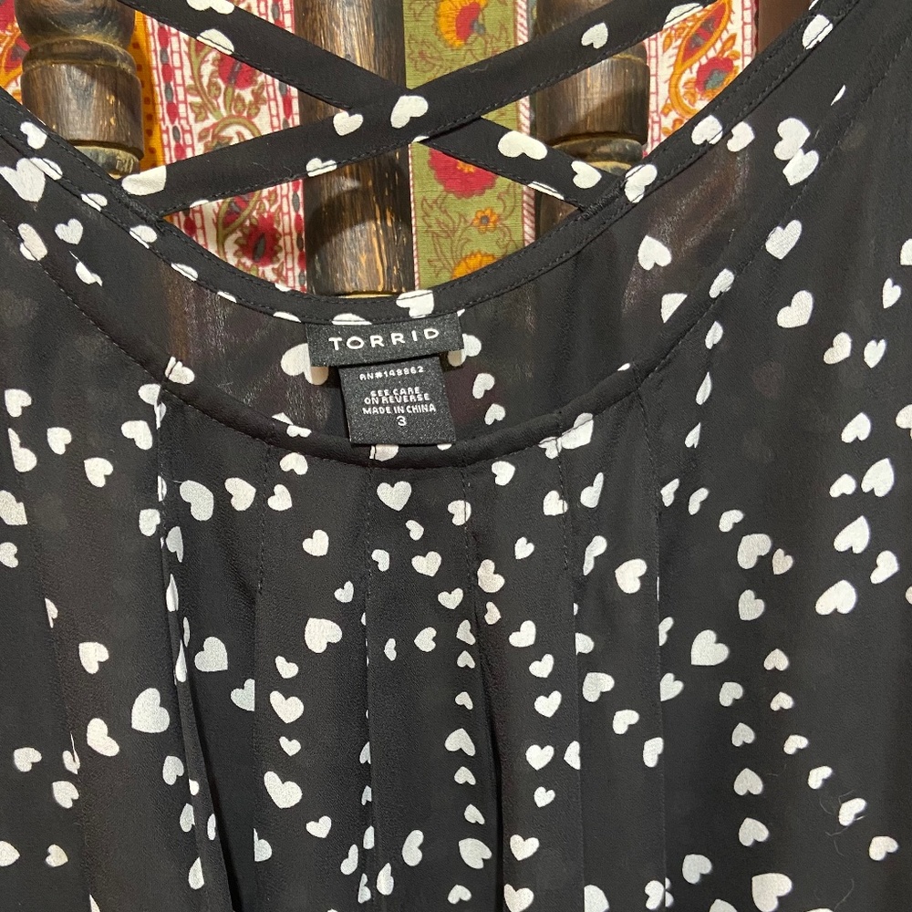 Valentine’s torrid cami tank black white hearts